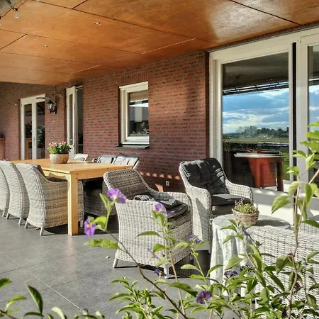 Lovely In With Sauna